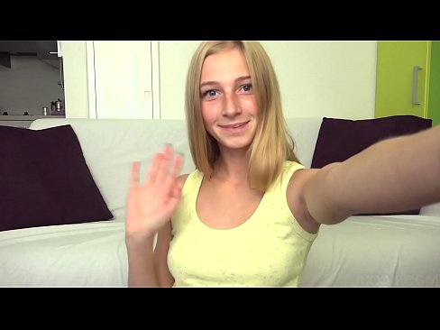 ❤️ Amikor unatkozom, lustán maszturbálom a rózsaszín puncimat... ️❌ Szuper szex at hu.hentai-menu.ru ☑