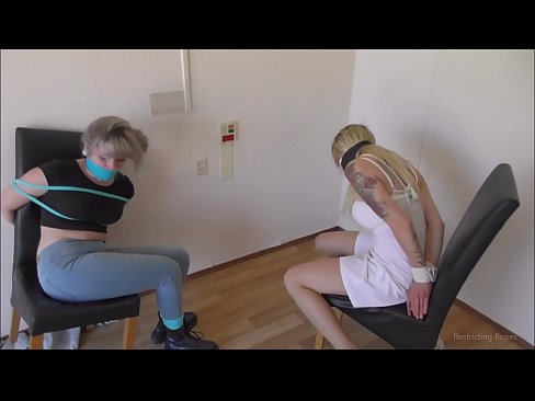 ❤️ Függő / Megkötözve és betömve / Szűzlány a bajban ️❌ Szuper szex at hu.hentai-menu.ru ☑